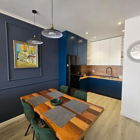 Gallery - Urban View Apartment